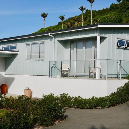 Aston Road Villa Bed&Breakfast Waikanae Esterno foto