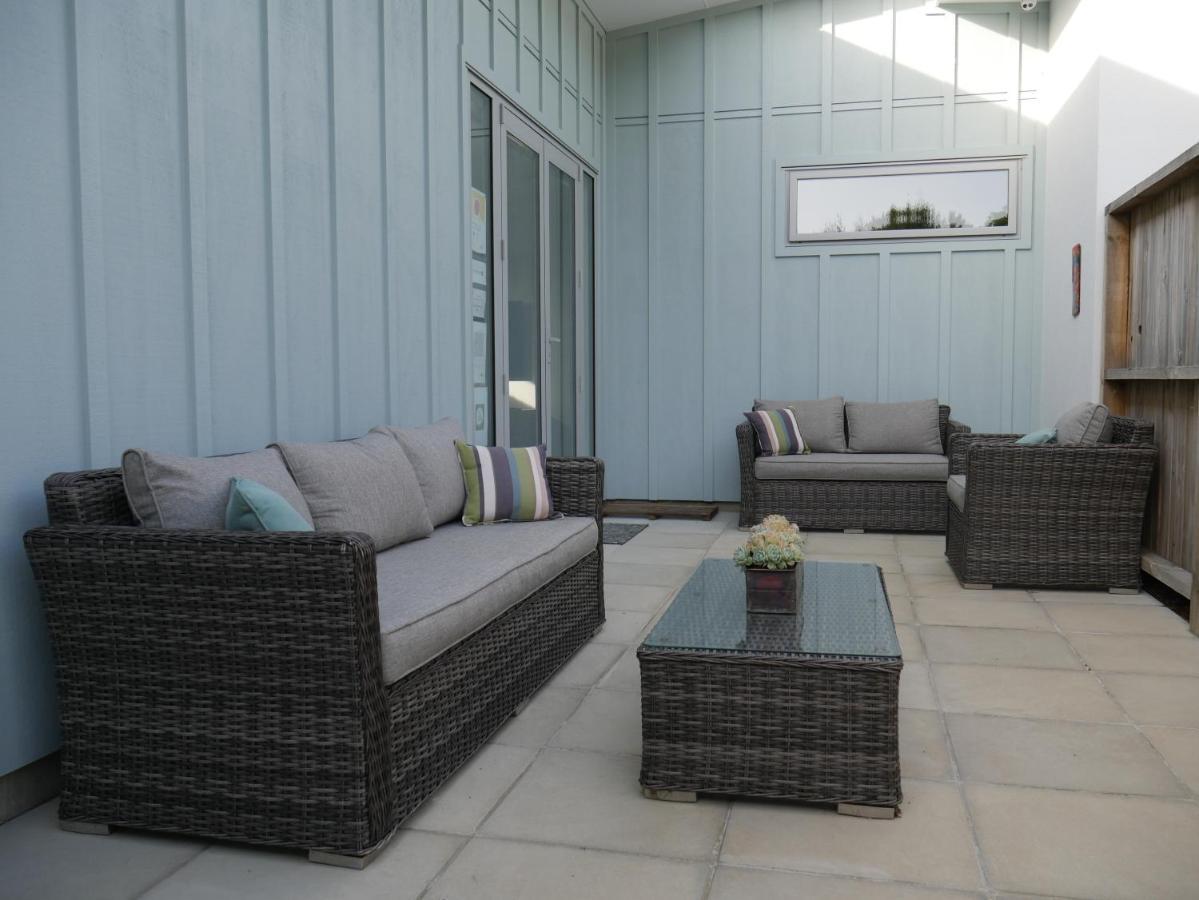 Aston Road Villa Bed&Breakfast Waikanae Esterno foto