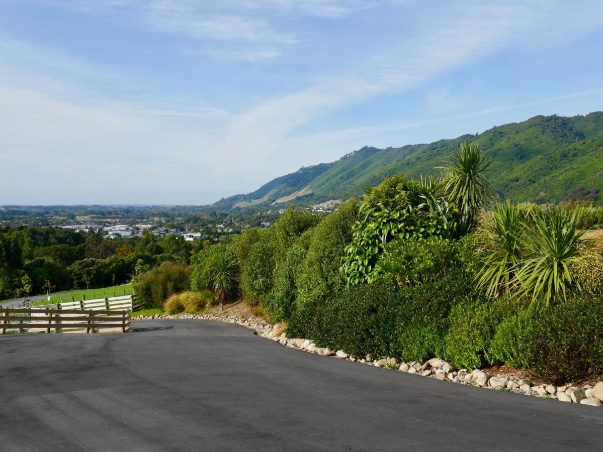 Aston Road Villa Bed&Breakfast Waikanae Esterno foto