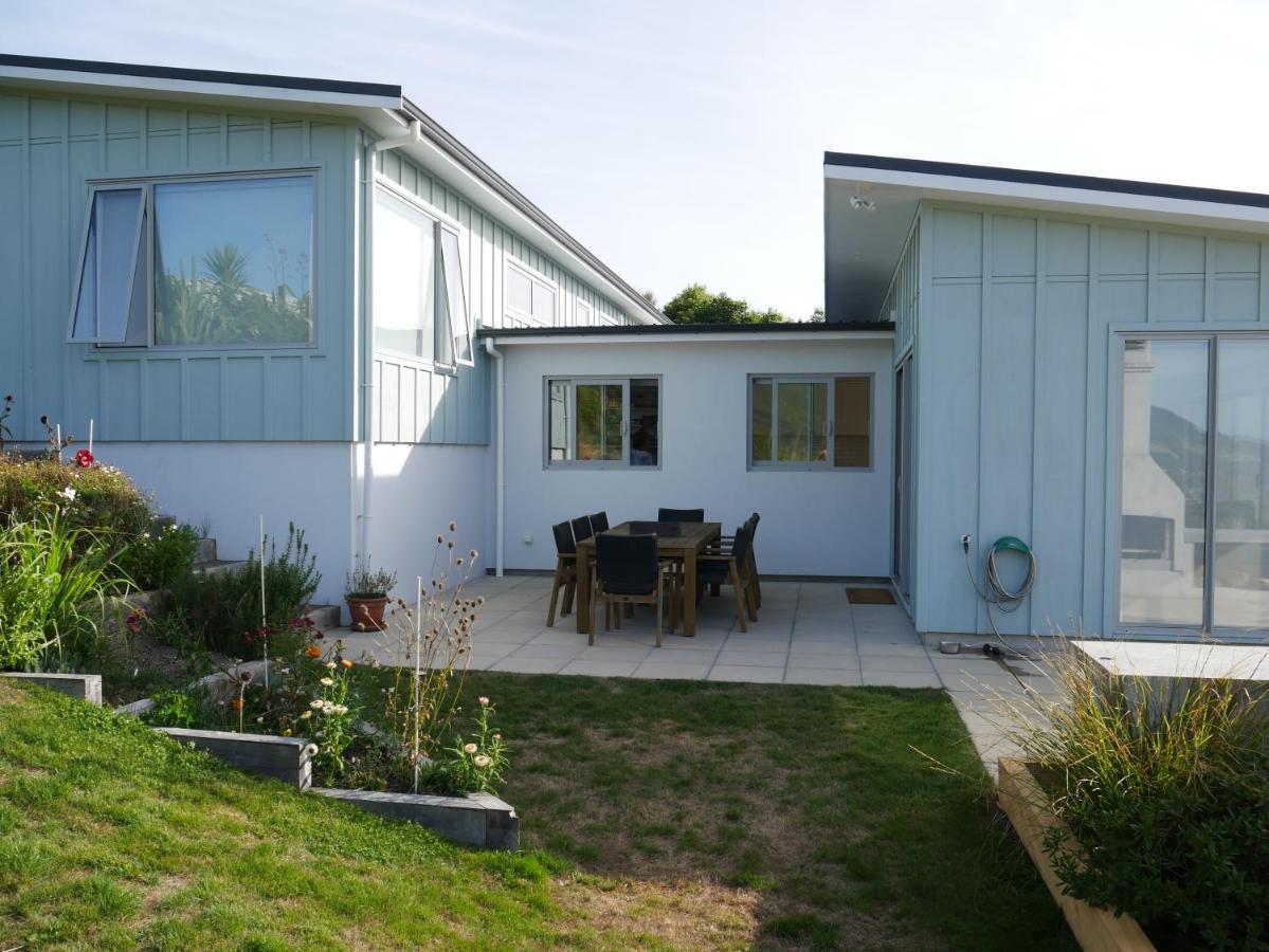 Aston Road Villa Bed&Breakfast Waikanae Esterno foto