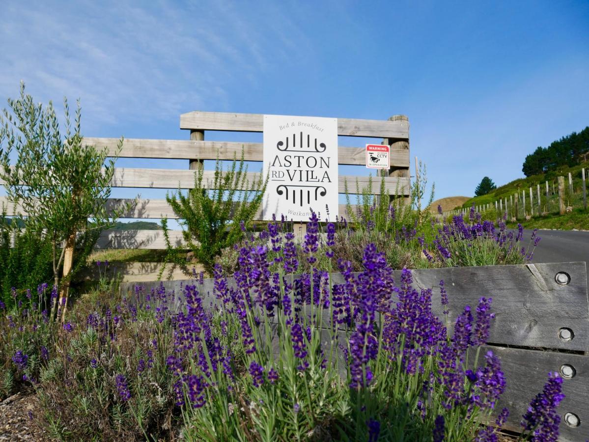 Aston Road Villa Bed&Breakfast Waikanae Esterno foto