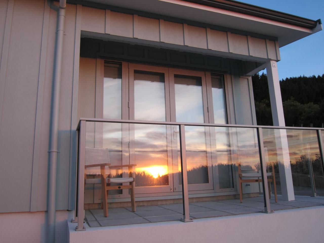 Aston Road Villa Bed&Breakfast Waikanae Esterno foto