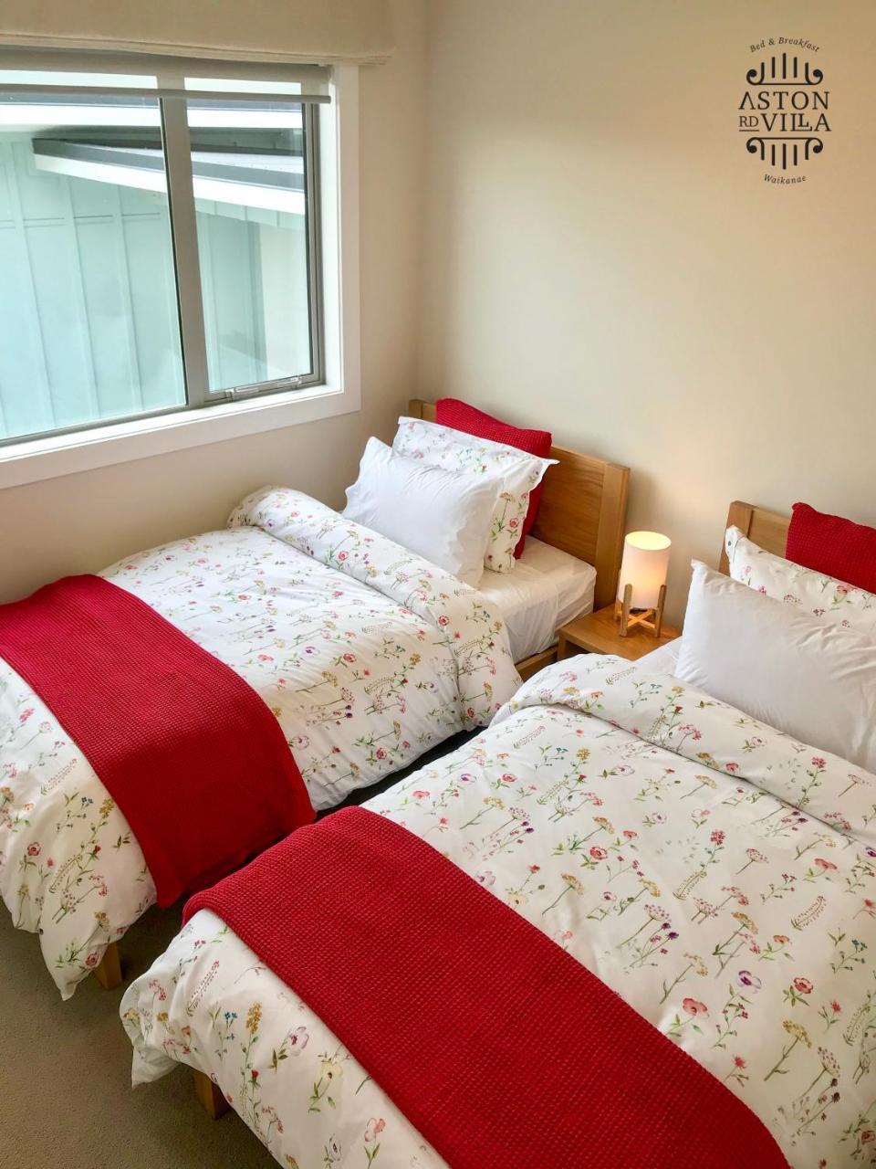 Aston Road Villa Bed&Breakfast Waikanae Esterno foto